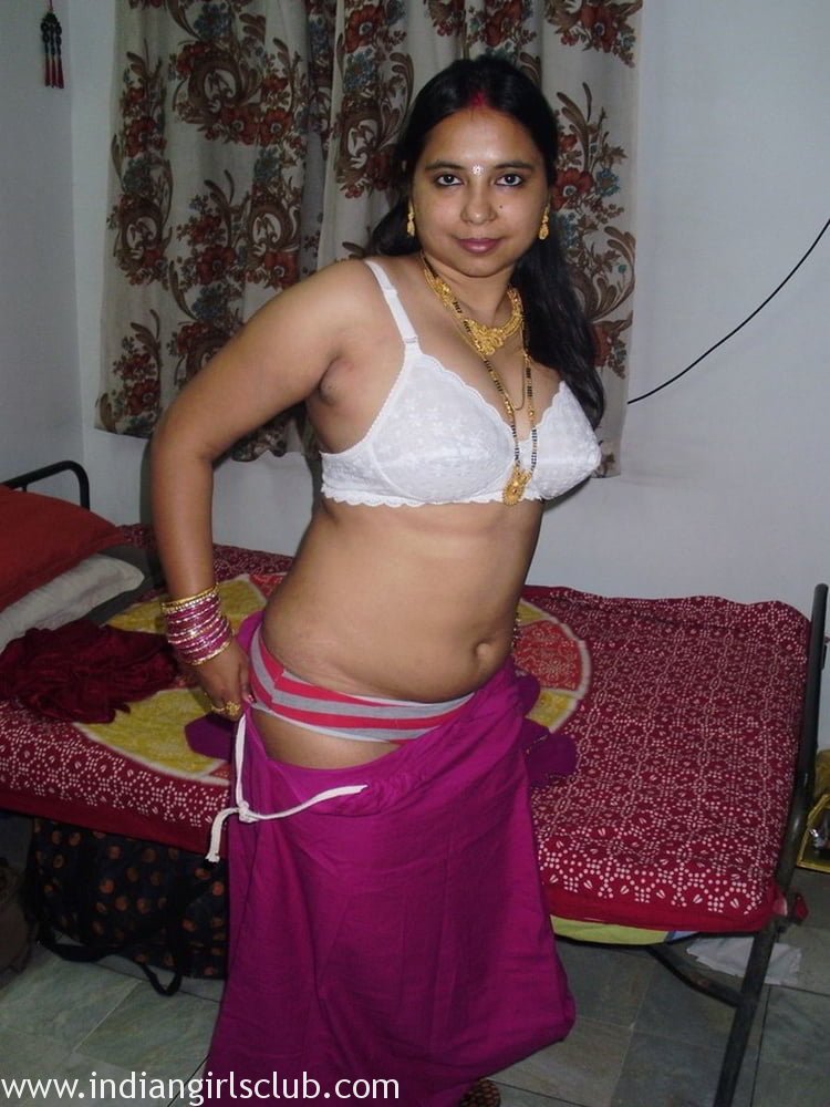 Venom reccomend indian boobs saree pics strip
