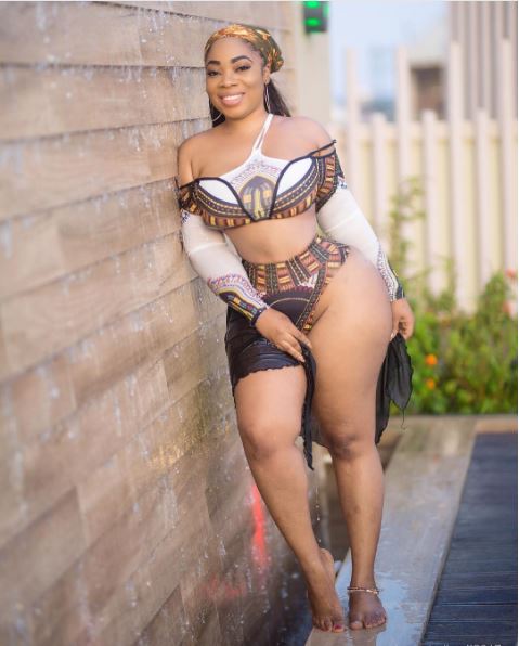 Big B. reccomend moesha boduong sexy pussy pictures