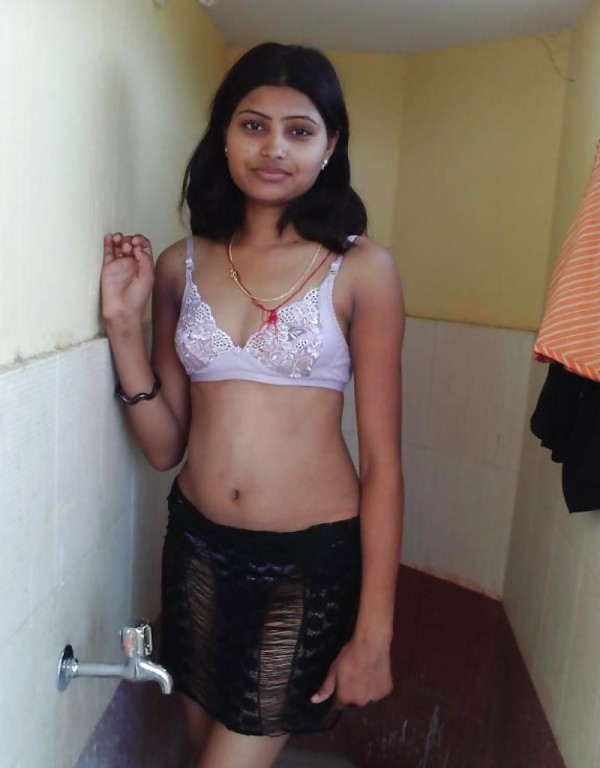 Indian girl sex small breast photo